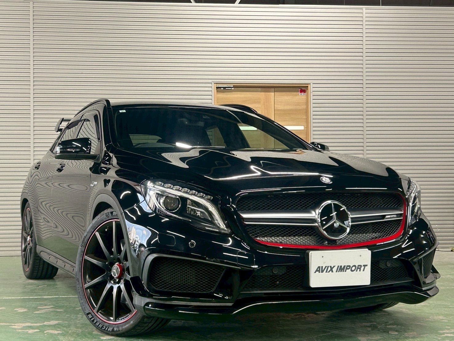 メルセデスベンツ GLA45 4マチック ED1