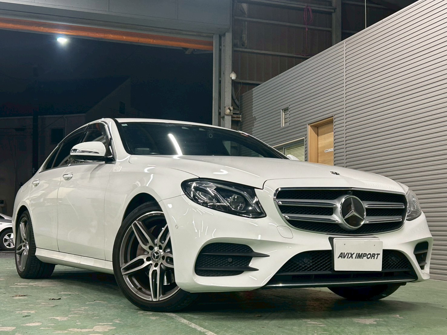 メルセデスベンツ E200 AVG ｽﾎﾟｰﾂ