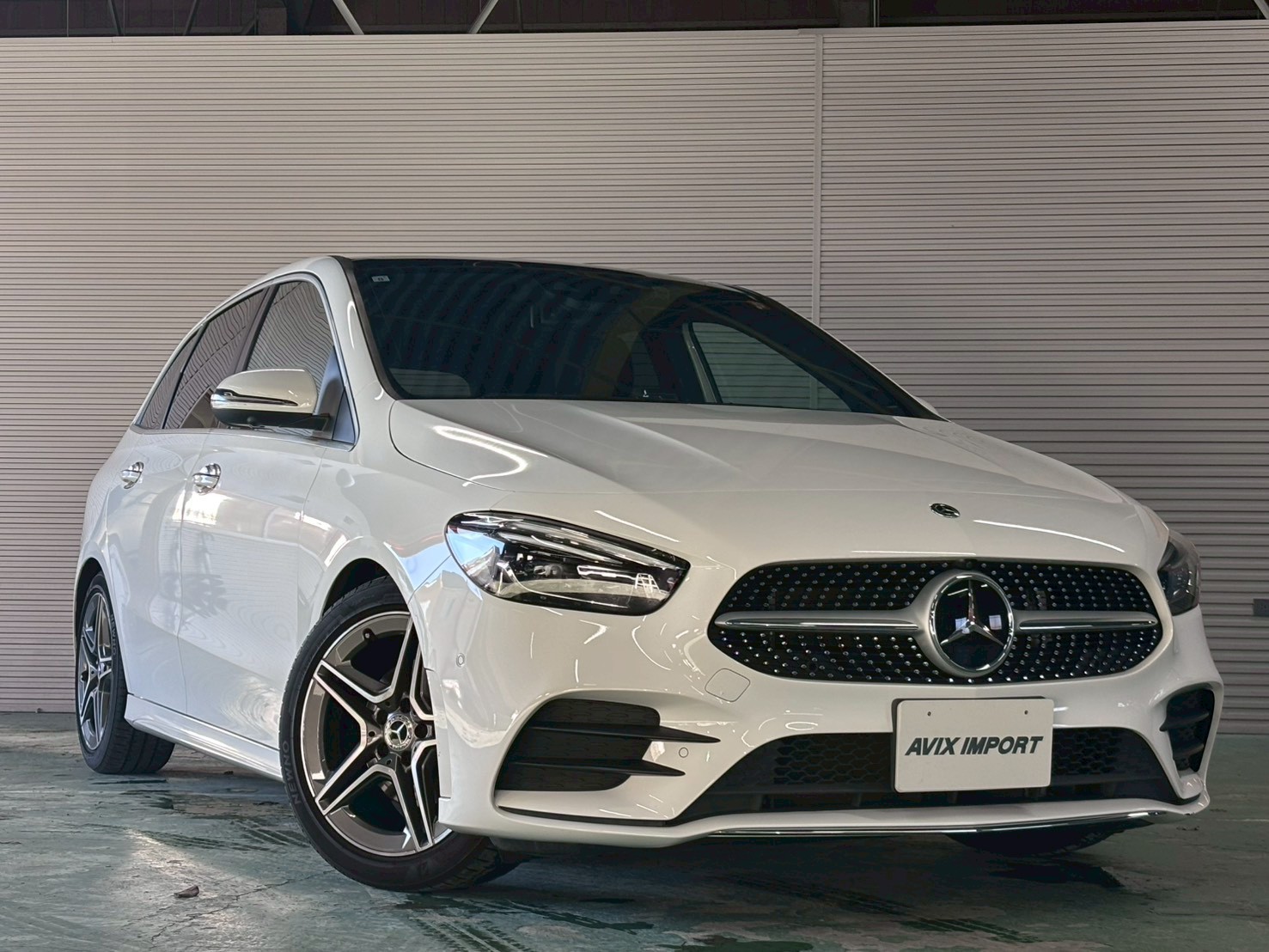 メルセデスベンツ B180 AMGﾗｲﾝ AMGﾚｻﾞｰｴｸｽｸﾙｰｼﾌﾞPKG