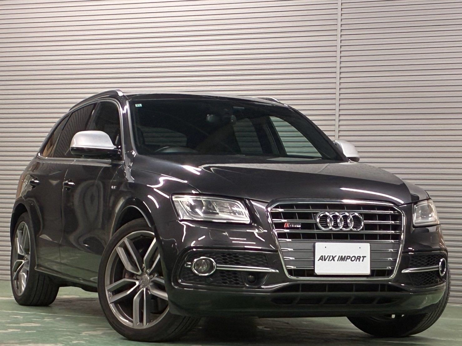 アウディ SQ5 ﾍﾞｰｽｸﾞﾚｰﾄﾞ