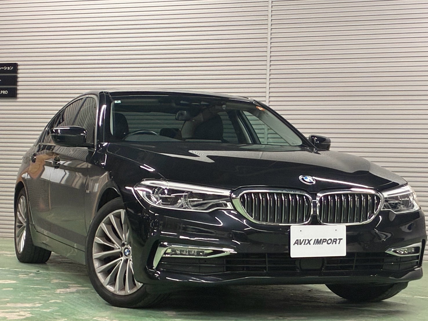 BMW 523d ﾗｸﾞｼﾞｭｱﾘｰ