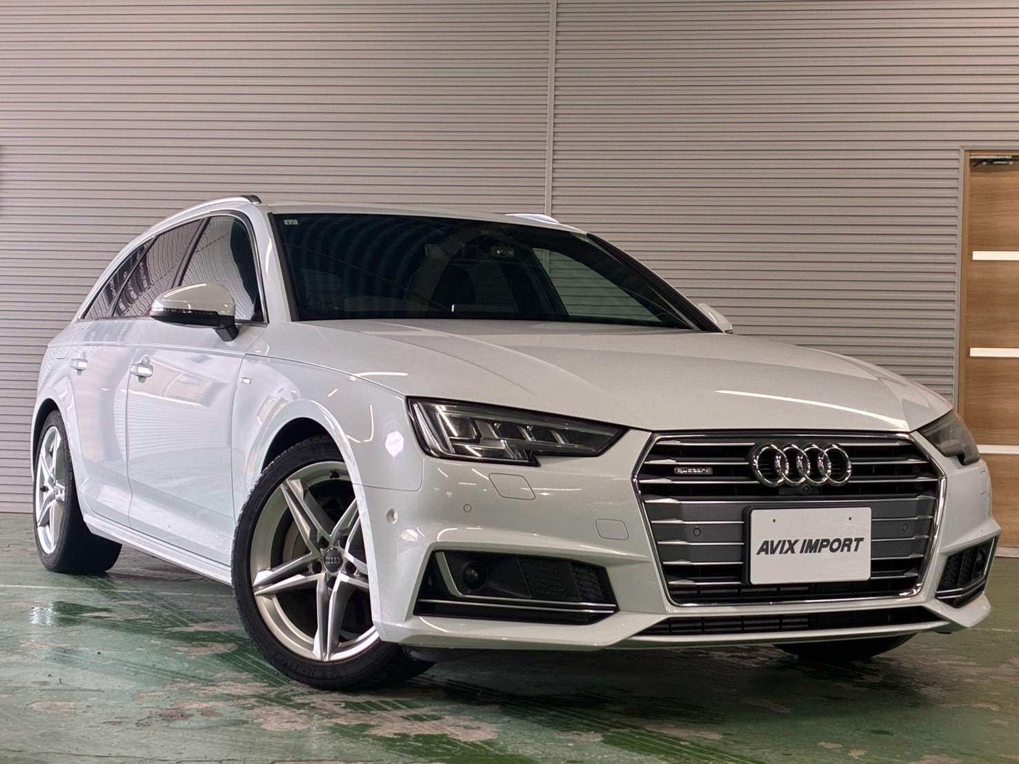 アウディ A4ｱﾊﾞﾝﾄ 2.0TFSI ｸﾜﾄﾛ ｽﾎﾟｰﾂ SﾗｲﾝPKG