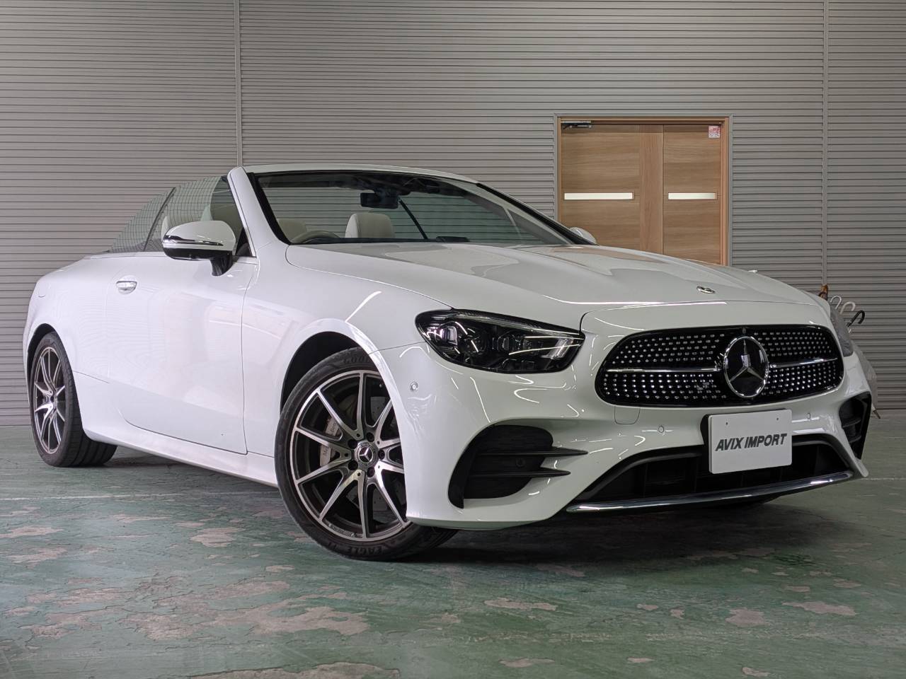 メルセデスベンツ E300 ｶﾌﾞﾘｵﾚ ｽﾎﾟｰﾂ EXCPKG