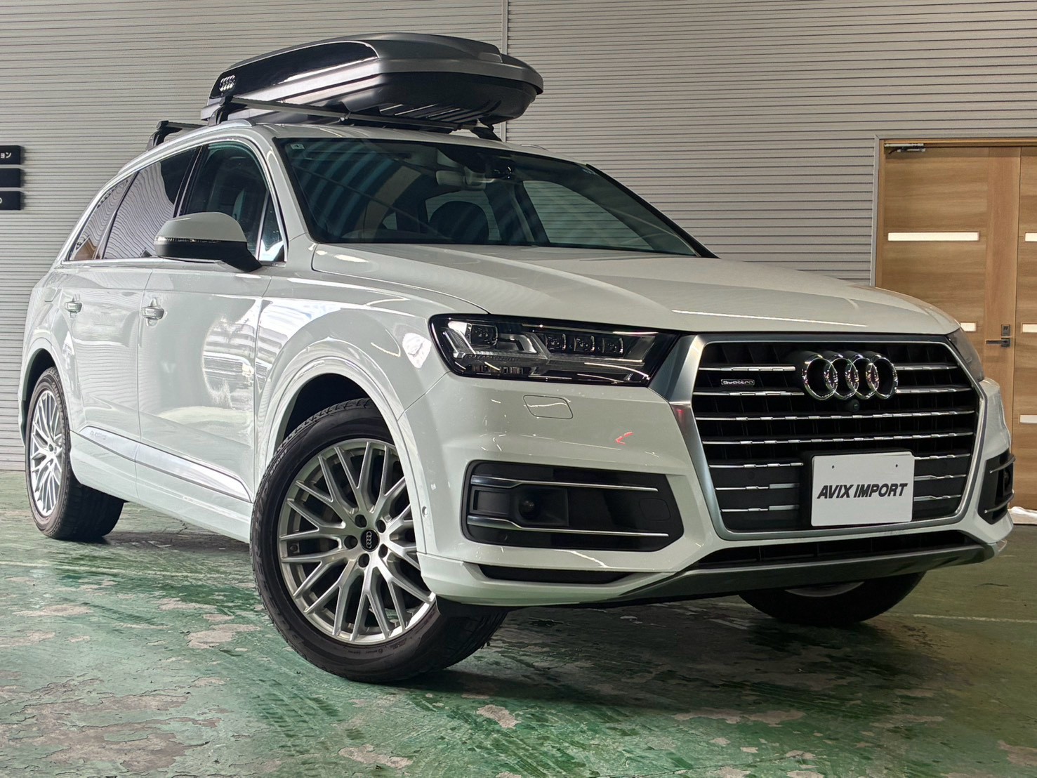 アウディ Q7 2.0TFSI ｸﾜﾄﾛ